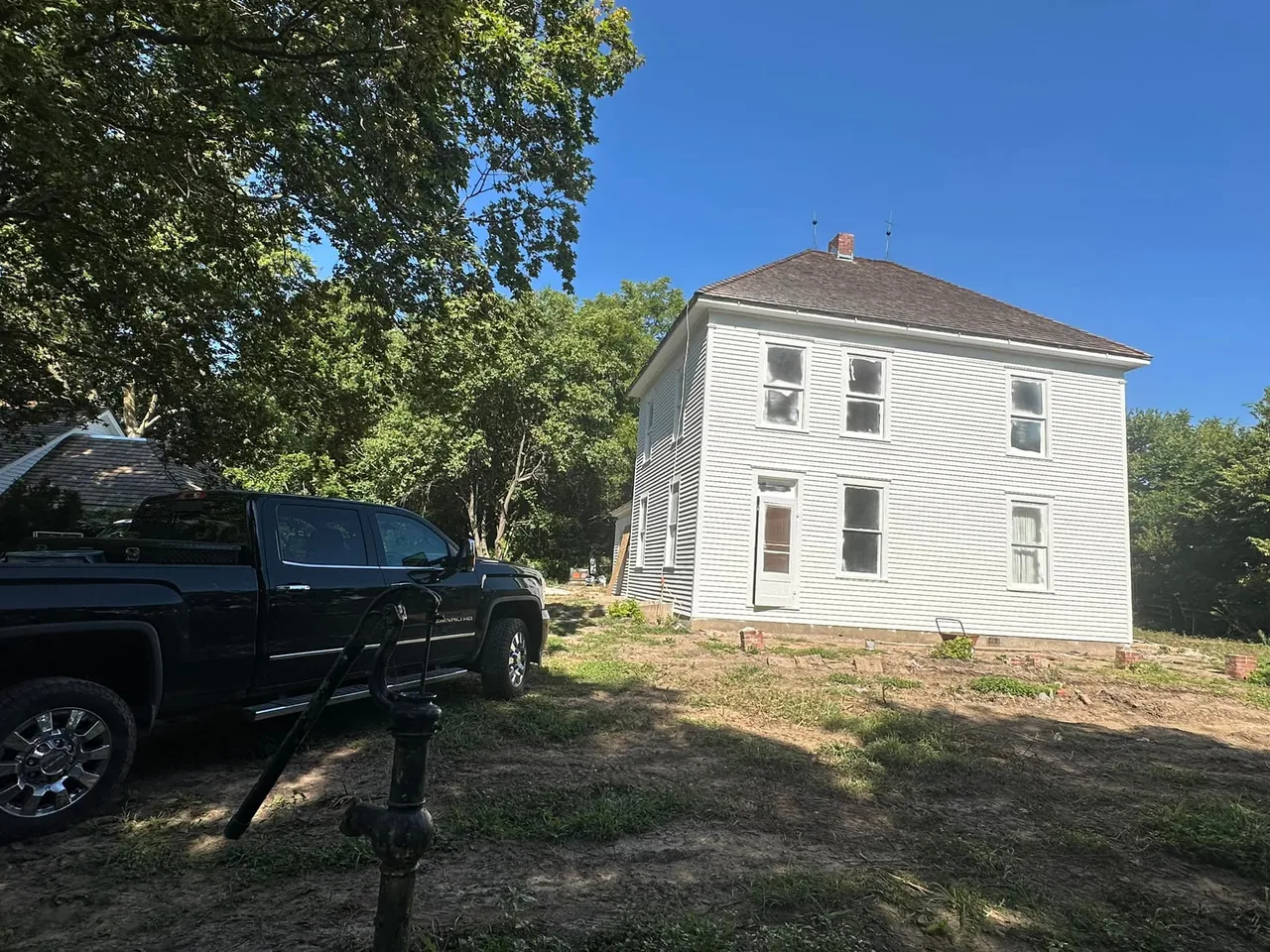 Completed remodeling and construction project in Kansas City by Multiservices Madrid LLC